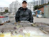 ふぐ釣り絶好調です！！