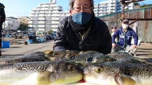 ふぐ釣り好調です！！