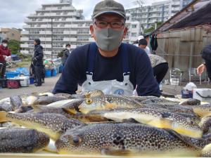 ふぐ釣り大漁です！！