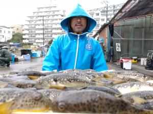 ふぐ釣り好調です！！