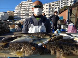 ふぐ釣り大漁です！！