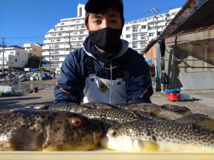 ふぐ釣り好調です！！