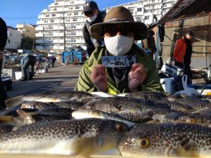 ふぐ釣り好調です！！