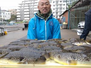 ふぐ釣り好調です！！